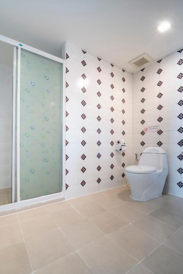 Oyo 829 Royal Thai Residence Jomtien Exterior foto