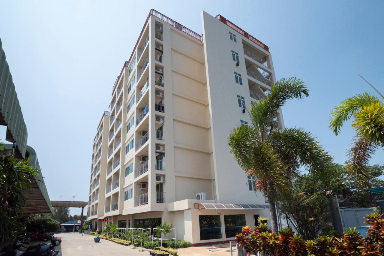 Oyo 829 Royal Thai Residence Jomtien Exterior foto